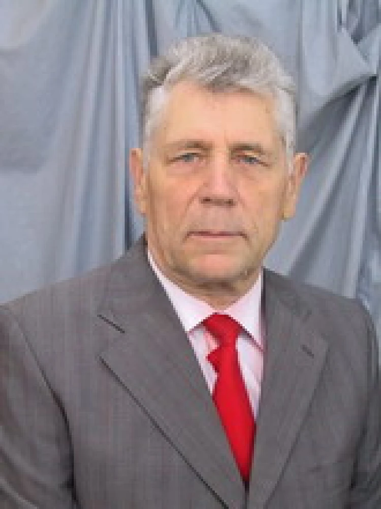 Тарнавський Михайло Павлович - завідувач кафедри ЕТП <nobr>(1979-1986, 2000-2013 рр.)</nobr>